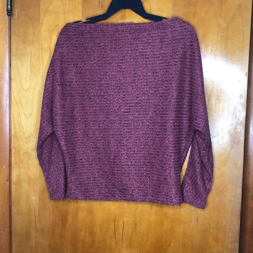 Off shoulder sweater Top